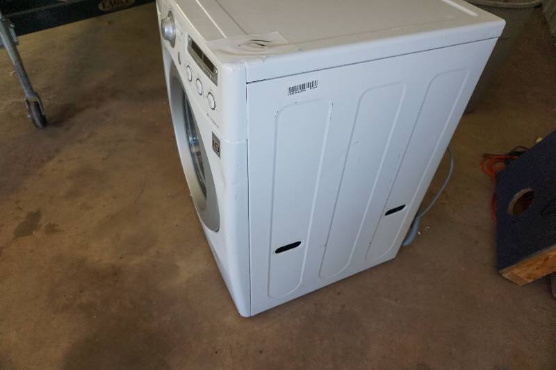 lot 6 image: LG Model WM225DCW Large Capacity Direct Drive Front Load Washing Machine