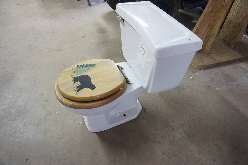 lot 10 image: Ceramic Toilet With Wood Wild Life Seat and Lid