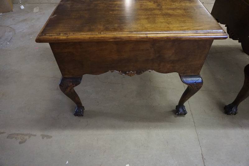 lot 100 image: Solid Wood LampEnd Table