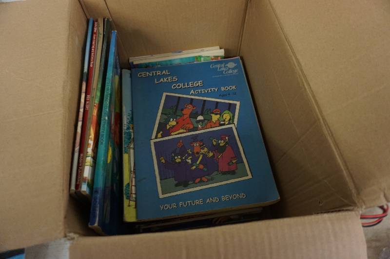 lot 119 image: Large Lot of Childrens Coloring and Activity Books