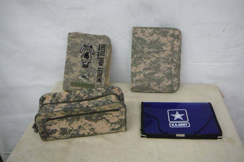 Military Binoculers & Bag