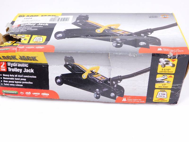 lot 15 image: Torin 2 Ton Trolley Jack