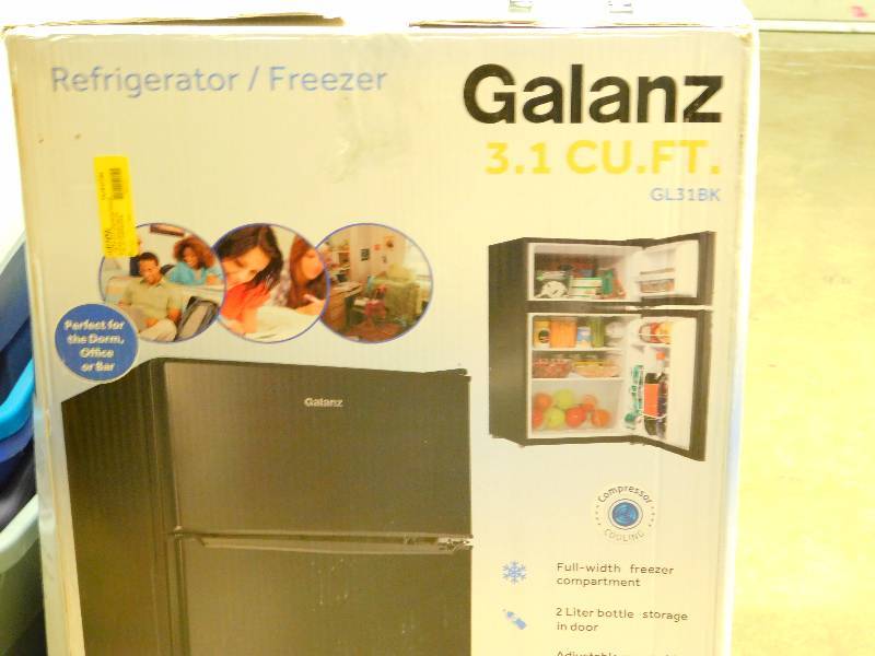 lot 35 image: Galanz 3.1 cu ft Compact Refrigerator, Black