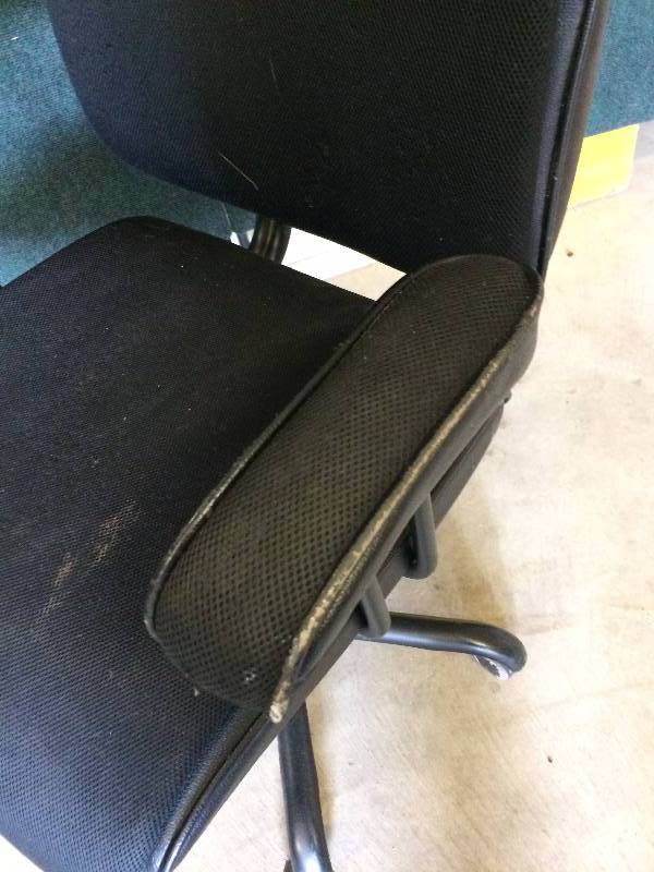 lot 9 image: Task Office Chair - Nice Condition - Dusty & Wear To Arms