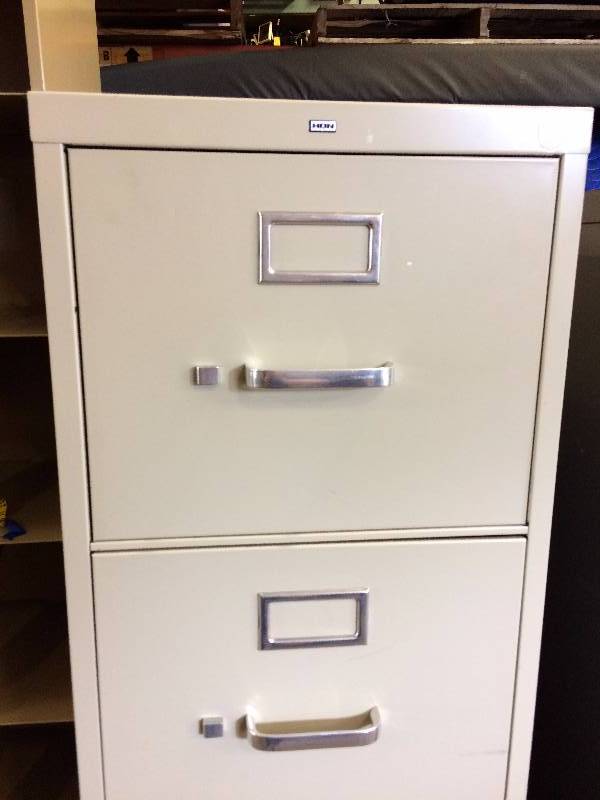 lot 16 image: Heavy Duty HON File Cabinet 5 Pull Drawer Vertical Stack- Beige-Home Office Shop Small Business Supplies Equipment- Great Condition