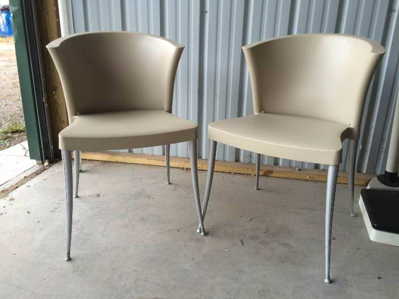 lot 12 image: Retails New $700 - Two High Quality Contempory Westinnielsen Azuza Guest Side Armless Plastic Stack Indoor Outdoor Chairs - Great Condition
