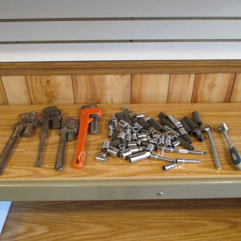 38 Sockets, Ratchets, Extensions & Pipe Wrenches