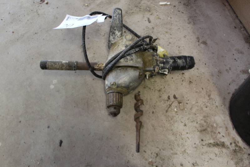 lot 20 image: Black & Decker Extra Heavy Duty Drill w Bit