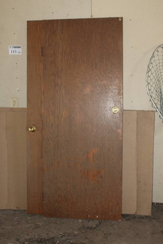 lot 115 image: Lot of (2) Interior Doors