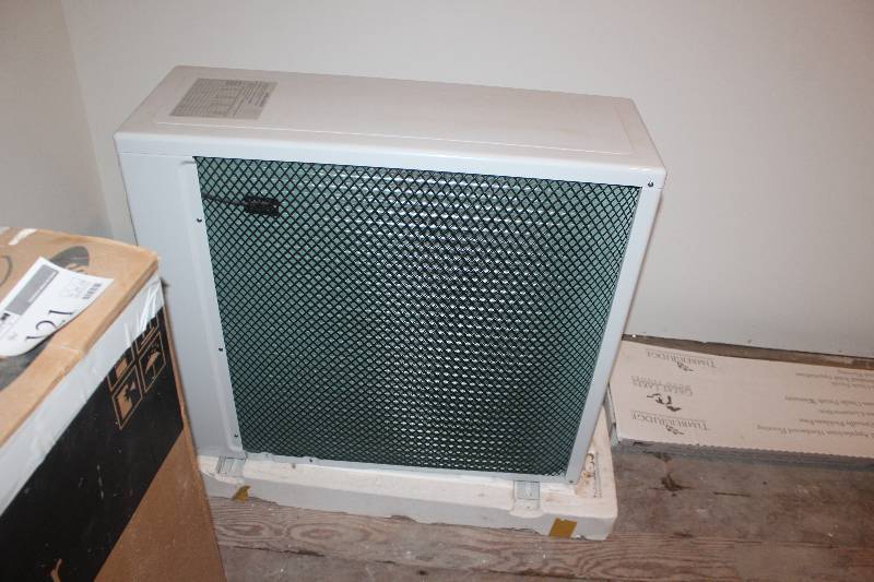 lot 121 image: Samsung 27K BTU Split System Heat Pump