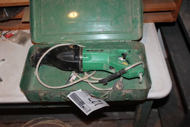 lot 127 image: Hitachi 4in. Reciprocating Saw w Case