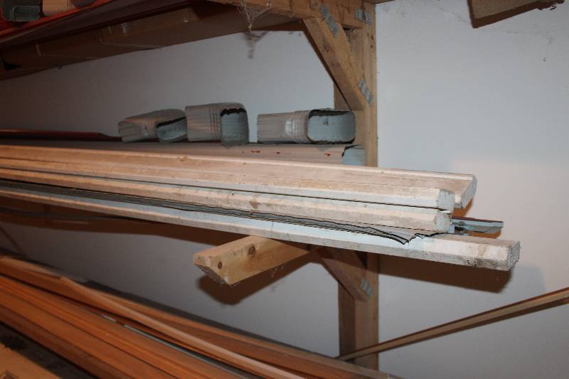 lot 158 image: Misc Wood Trim