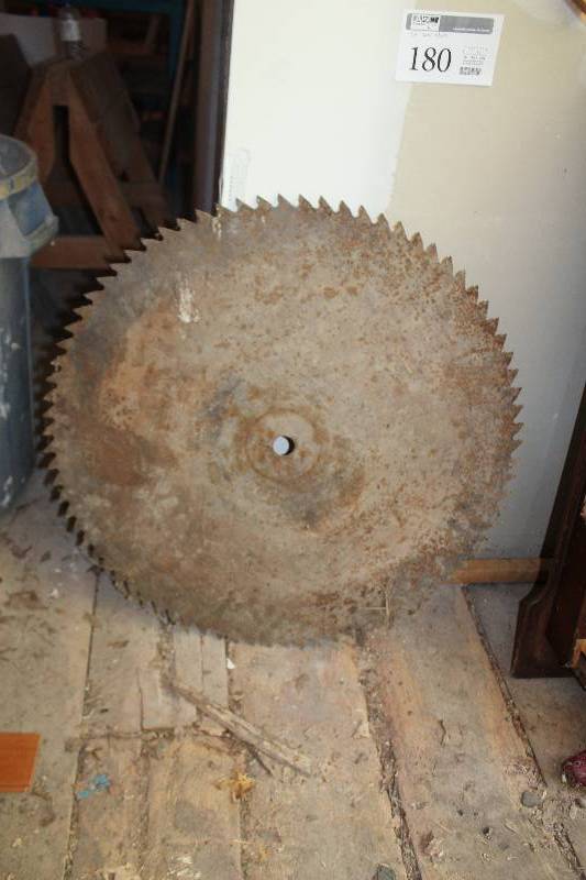 lot 180 image: 32in. Saw Blade