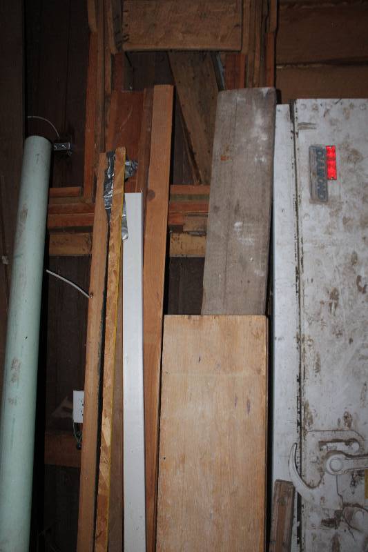 lot 215 image: Misc Wood