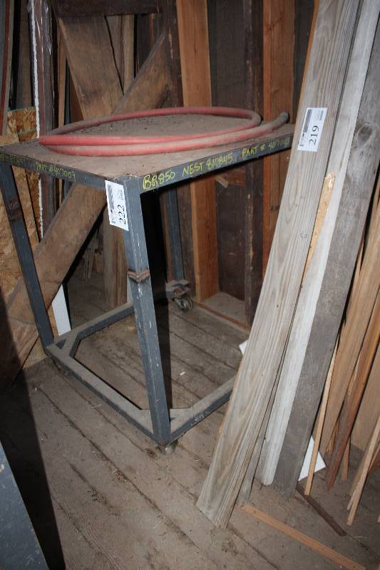lot 222 image: Rolling Metal 2-Shelf Table