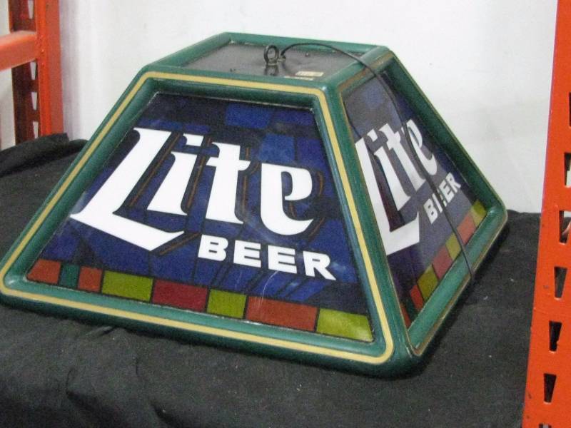 lot 5 image: Miller Lite Light