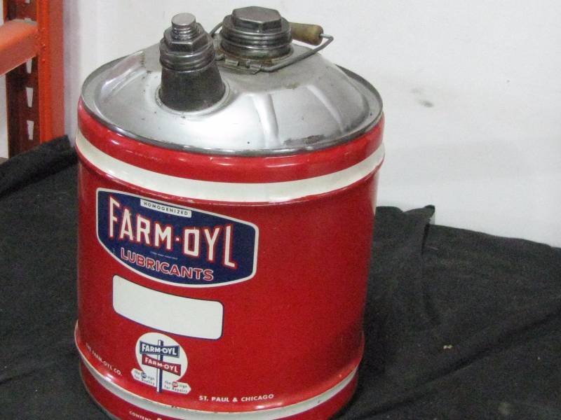 lot 8 image: Farm-oyl 5gl Can