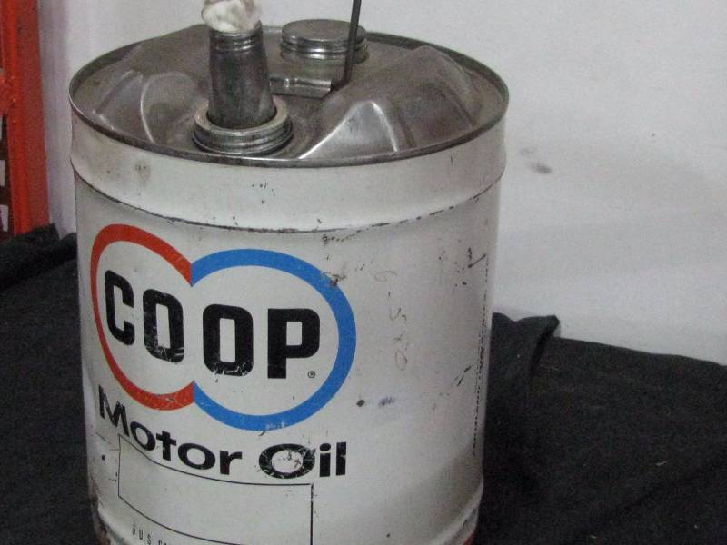 lot 13 image: Co-op Oil 5gl Can