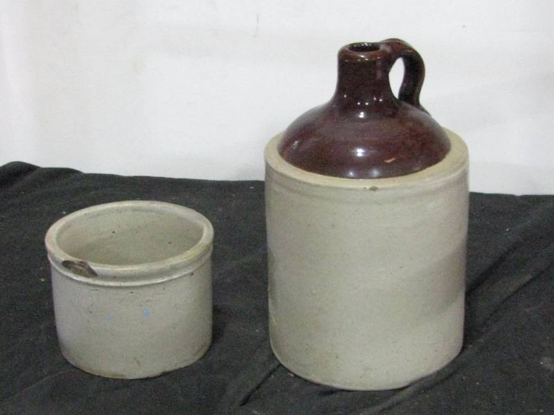 lot 29 image: Red Wing 1gl Jug & Butter Crock
