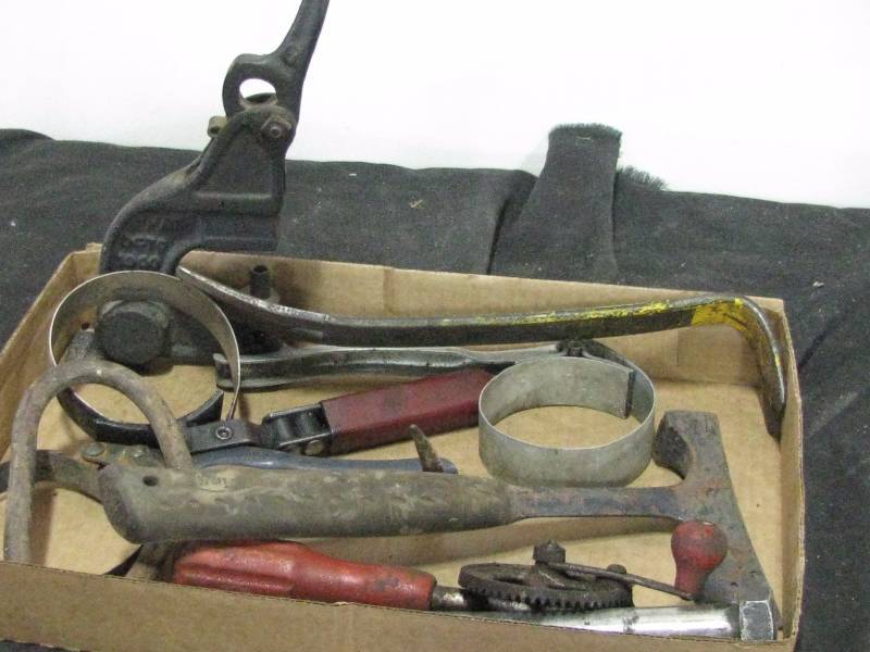 lot 34 image: Misc Tools