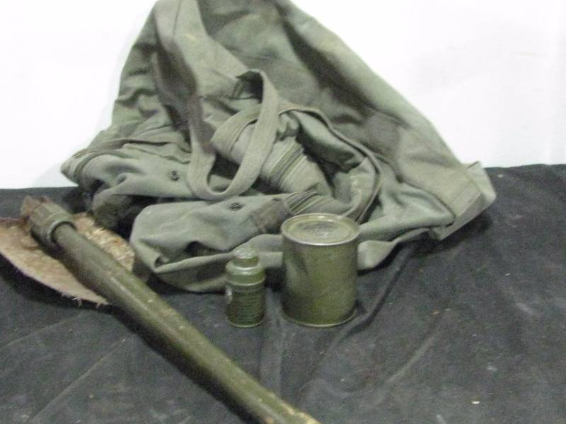 lot 37 image: Military Lot