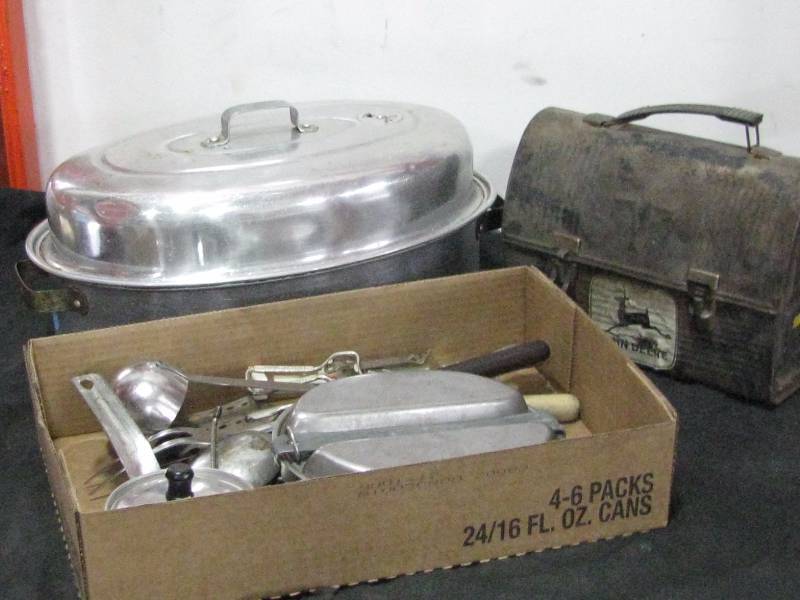 lot 73 image: Misc Cookware