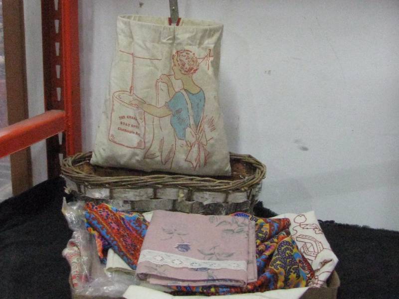 lot 75 image: Misc Lot