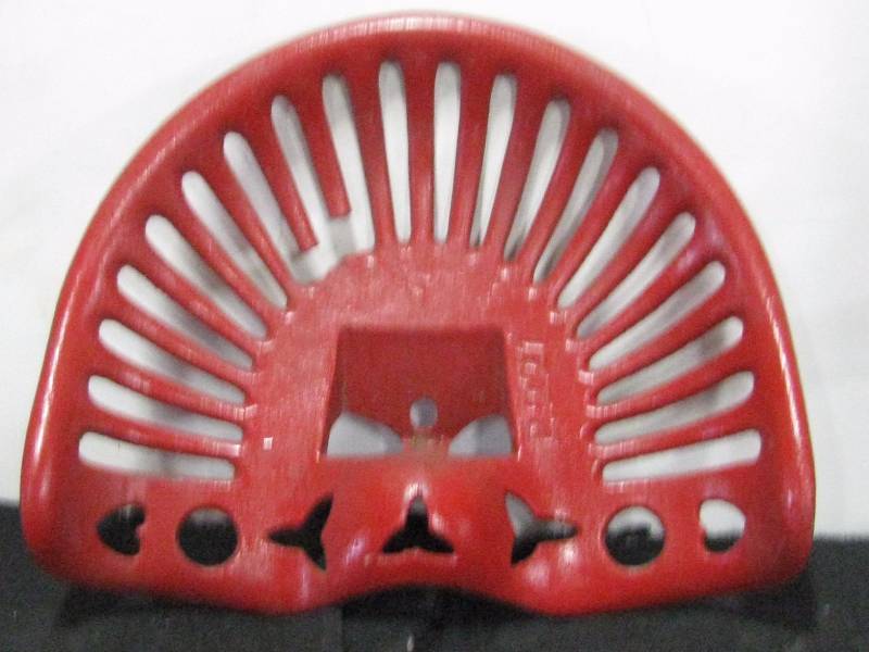 lot 77 image: Cast Iron Implement Seat