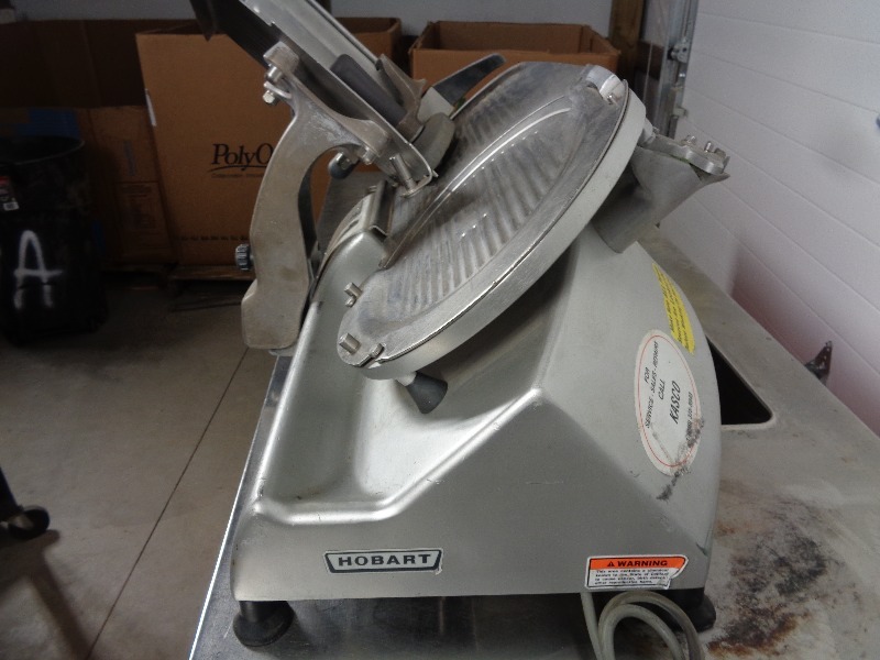 lot 18 image: Hobart 2812 Slicer