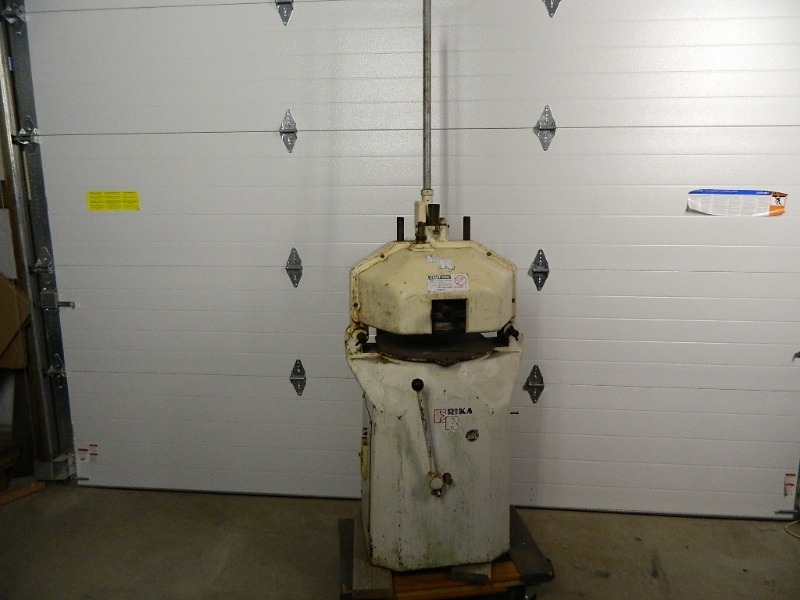 lot 5 image: Erika Dough Divider  Rounder