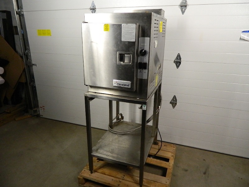 lot 16 image: Cleveland Steamcraft Convection Oven  Steamer