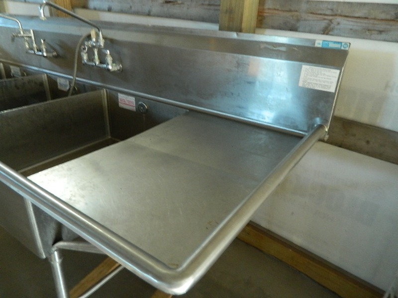 lot 58 image: Load King 3 Well Stainless Steel Sink