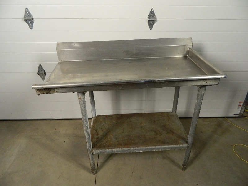 lot 63 image: Clean Side Stainless Dishwasher Table