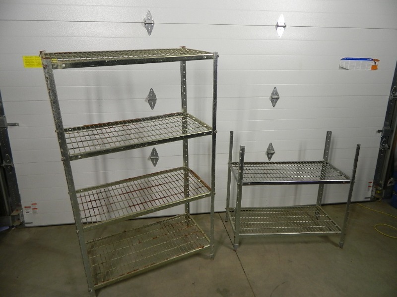 lot 65 image: 2 Adjustable Shelves