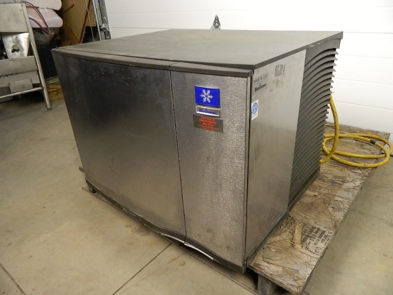 lot 73 image: Manitowoc Self Contained Ice Machine