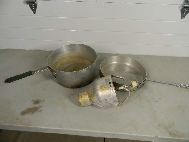 lot 104 image: Commercial Pans and Pancake Dispenser