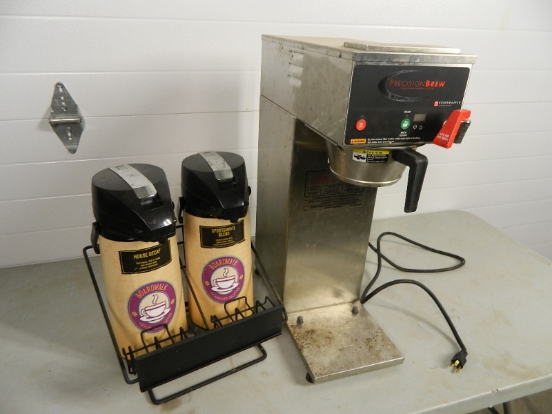 lot 117 image: Grindmaster Coffee Maker with Air Pots