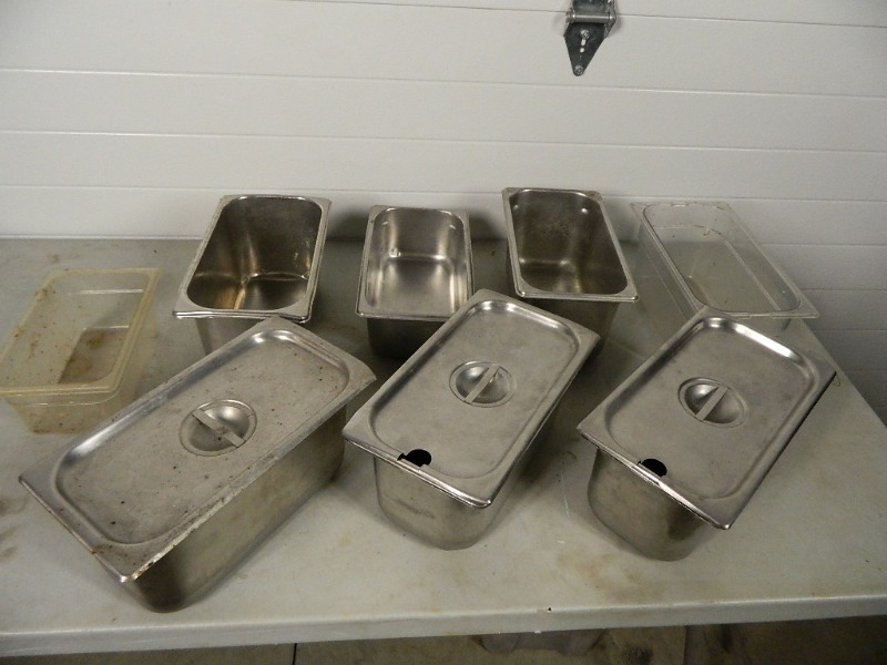 lot 129 image: Stainless Inserts and Plastic Inserts