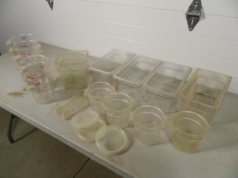lot 152 image: Assorted Plastic Inserts and Containers