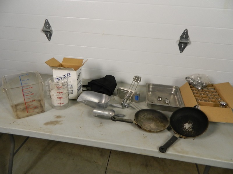 lot 157 image: Frying Pans, Scoops, New Plastic Storage, Lots More