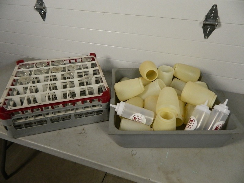 lot 159 image: Dishwash Rack, Glasses, Plastic Containers, Etc