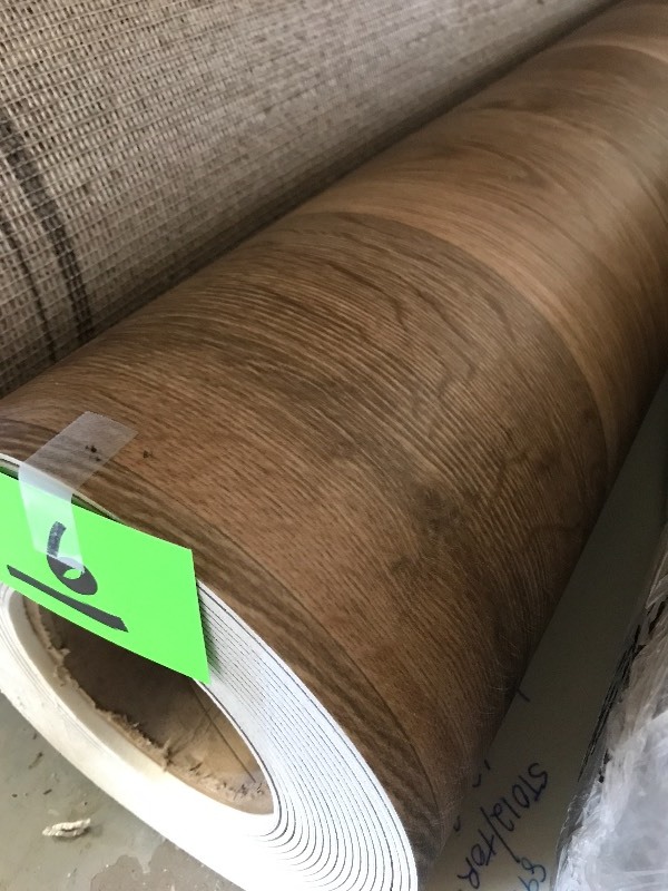ROLL OF VINYL FLOORING