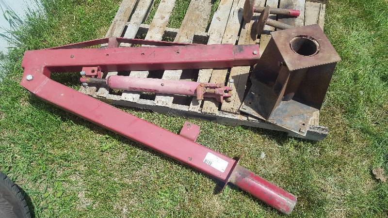 lot 17 image: Cherry Picker with Base