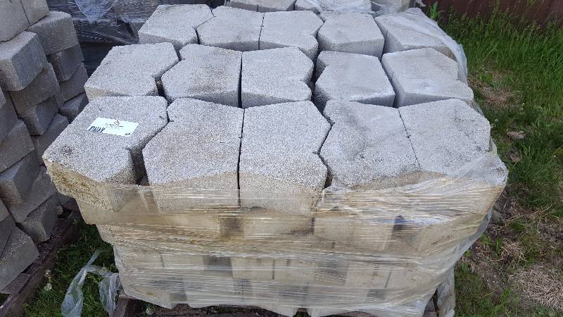 lot 69 image: Retaining Wall Blocks