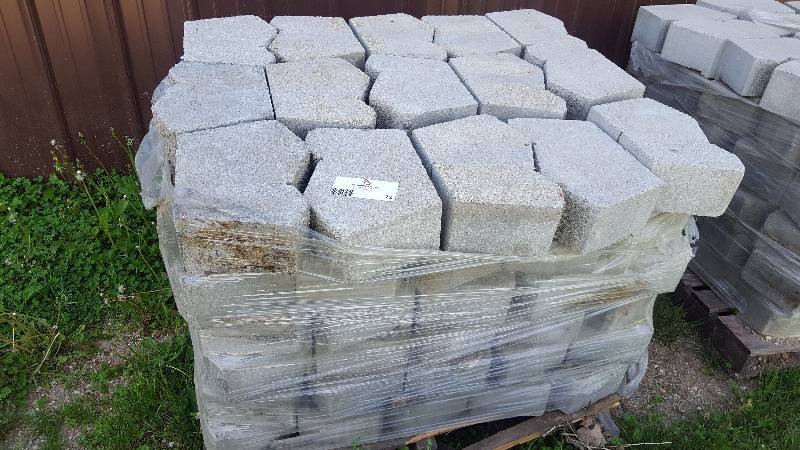 lot 72 image: Retaining Wall Blocks