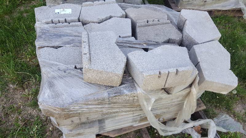 lot 71 image: Retaining Wall Blocks