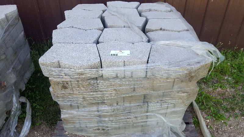 lot 73 image: Retaining Wall Blocks