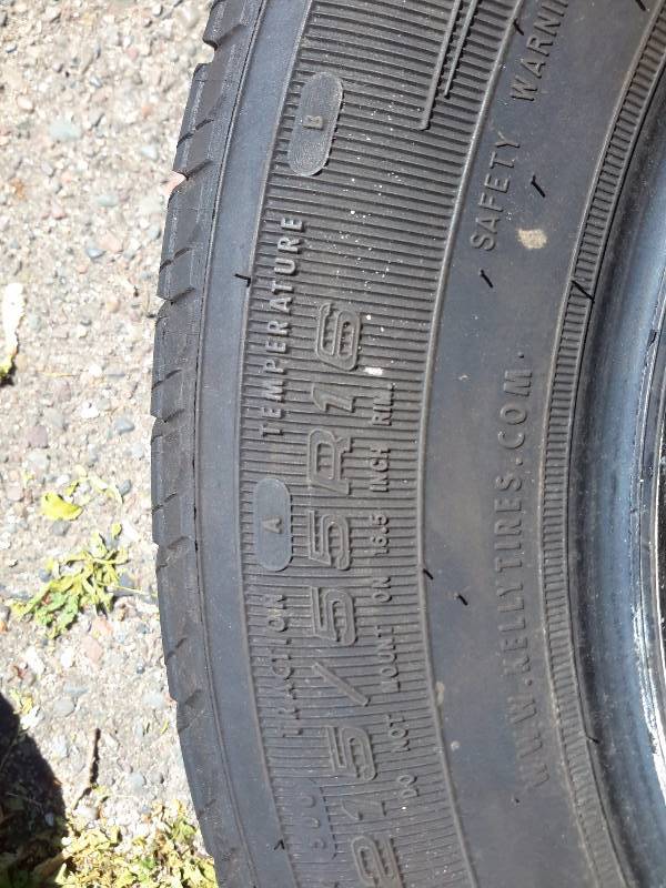 lot 42 image: 2, 21555R16  Tires.. See closeups for brand..