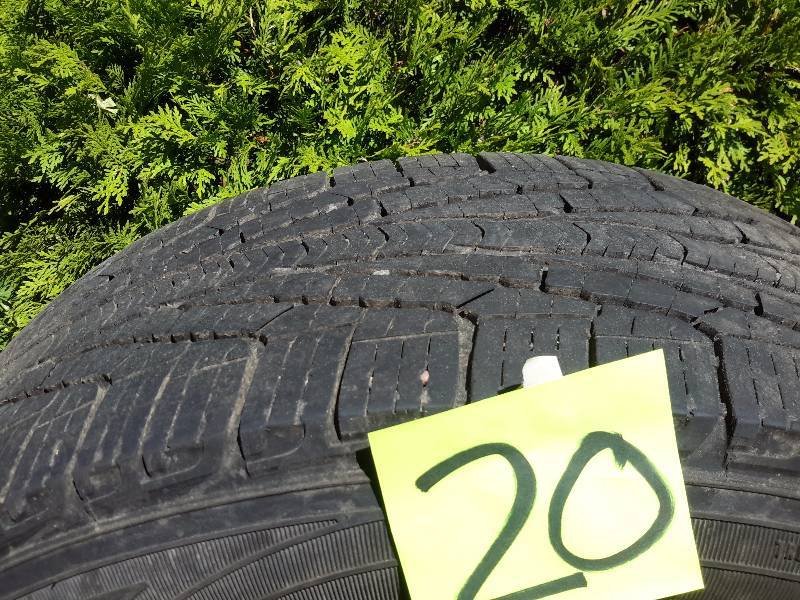 lot 20 image: 3, GOODYEAR, P22565R17 100T Tires