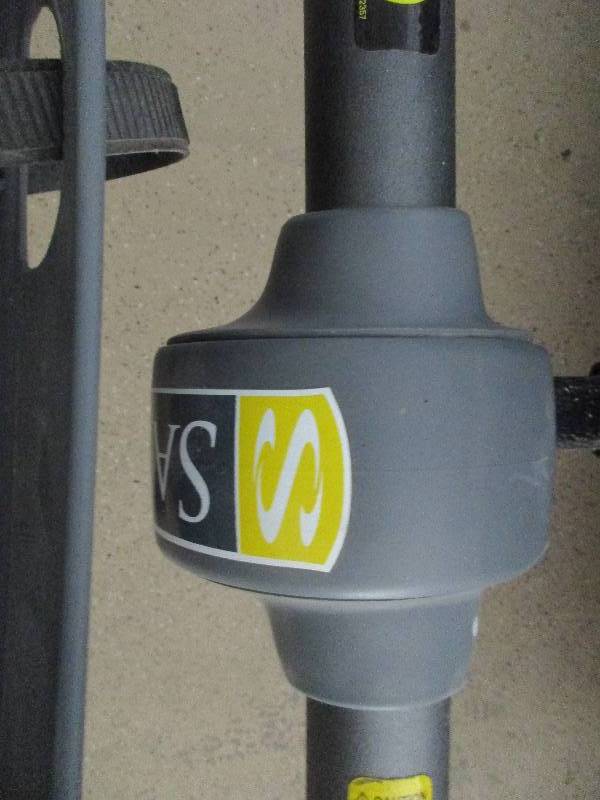 lot 4-9 image: saris hitch mounted bike rack